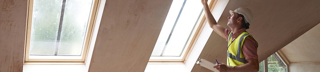 Contractor with insurance house windows