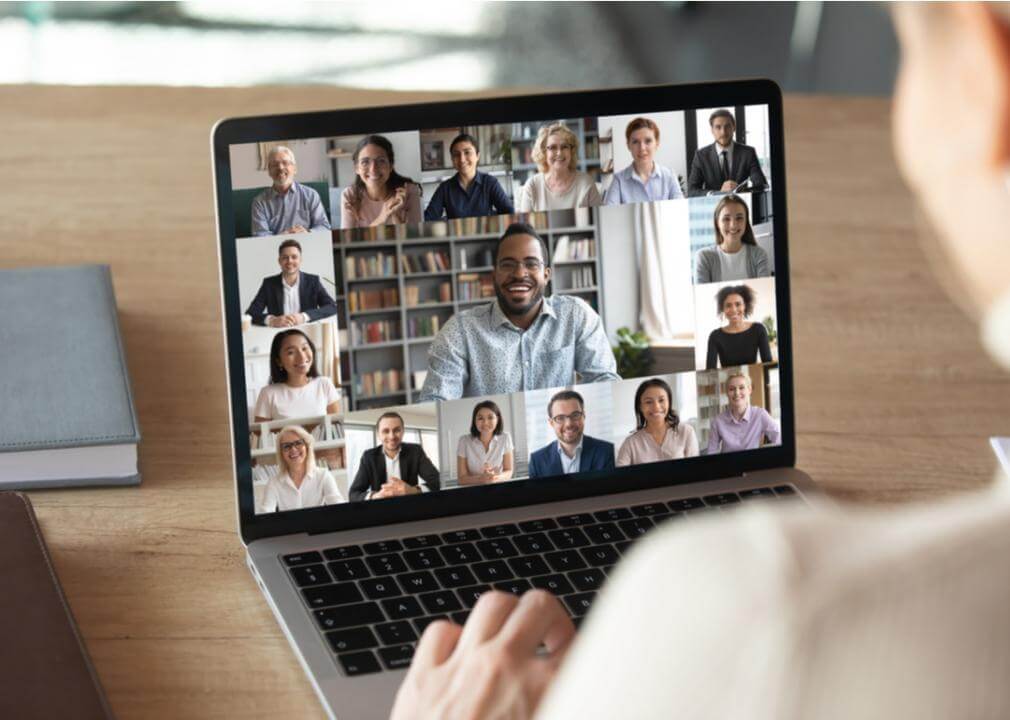 Fully remote companies are significantly more likely to hire independent workers